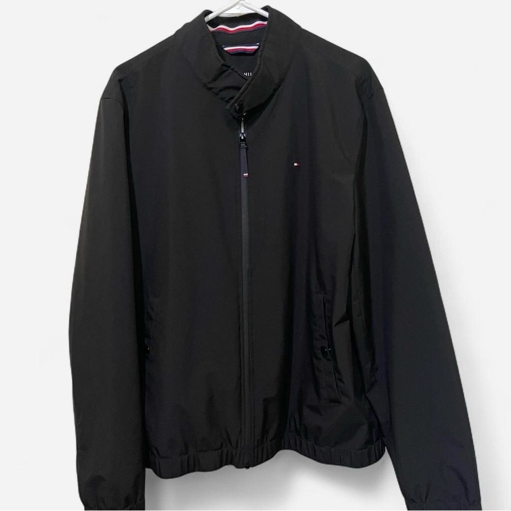 Tommy Hilfiger Black Classic Sleek Jacket Lightweight Wind/Water Resistant Sz L